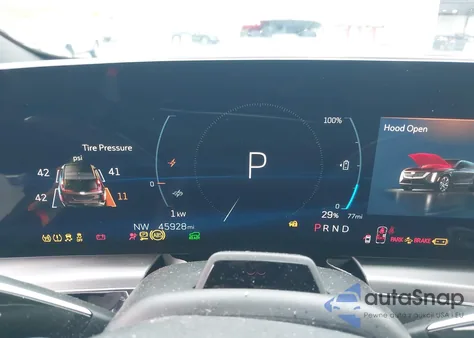 2024 Cadillac Lyriq Luxury W/1Se z USA, uszkodzony, nr VIN 1GYKPSRL2RZ120947